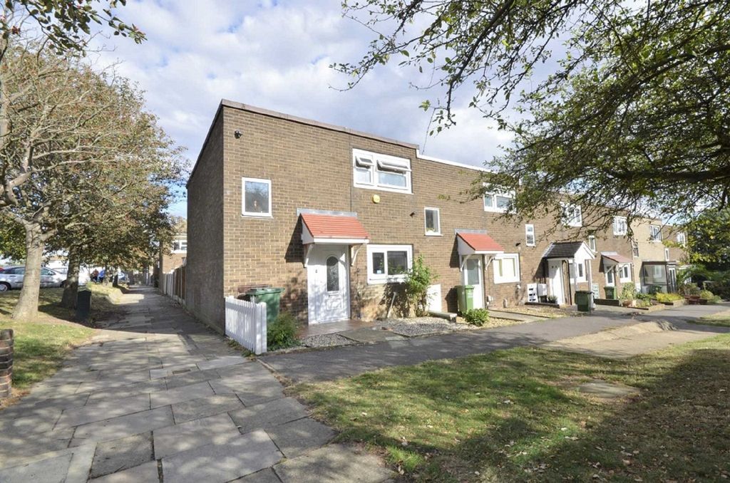 Property photo 1 of 9