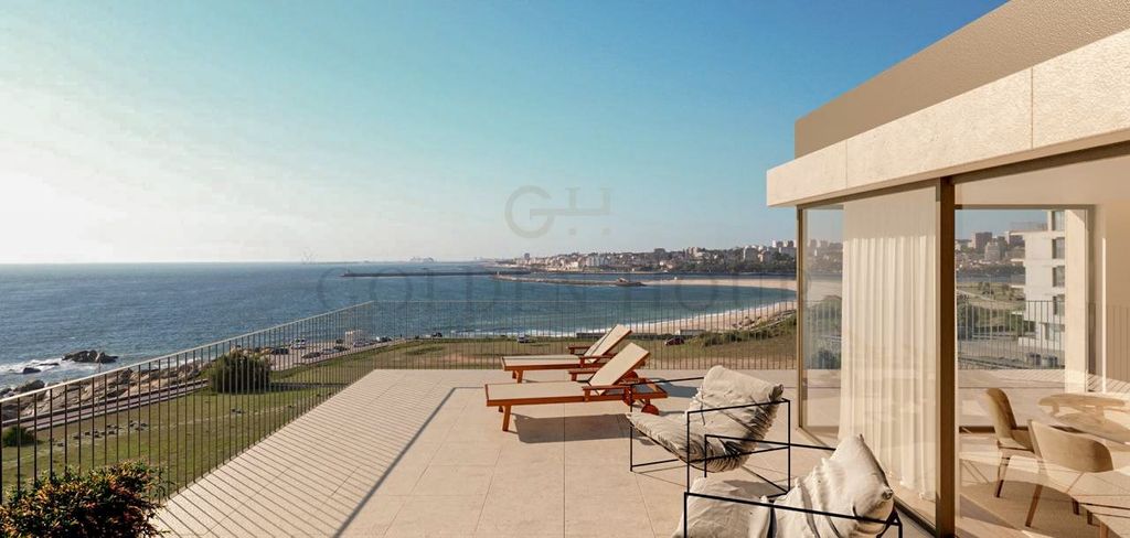 Property photo 1 of 20 Luxury 4-Bedroom Penthouse In Gaia | Golden Hour Real Estate