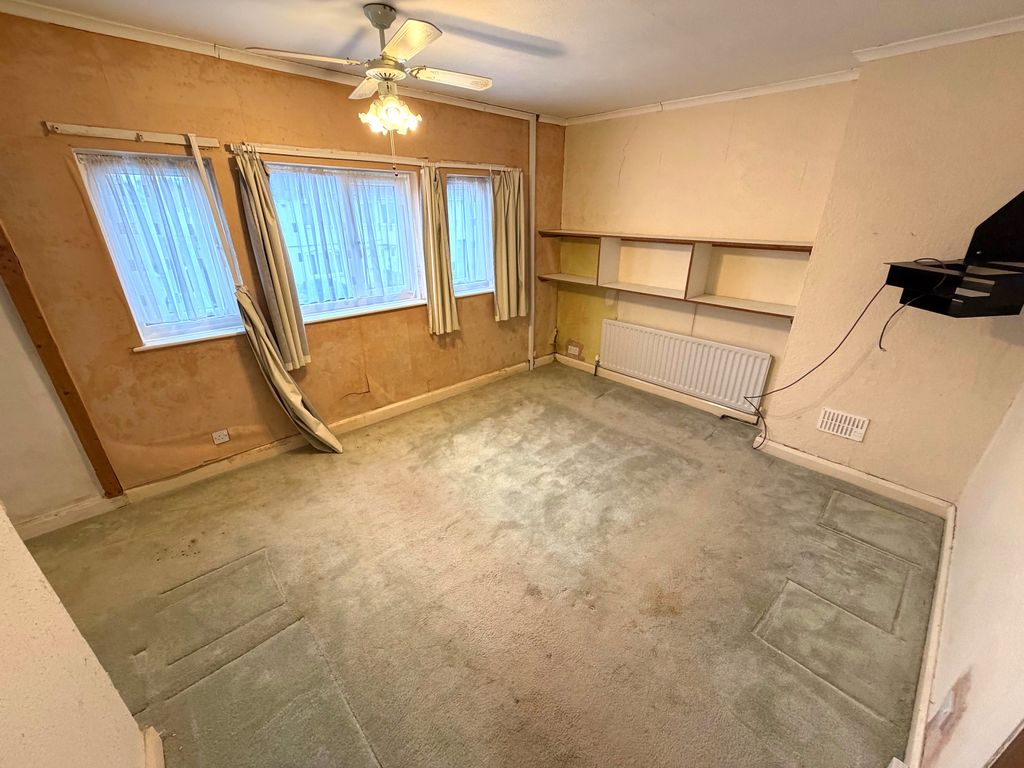 Property photo 2 of 11 Img_4412