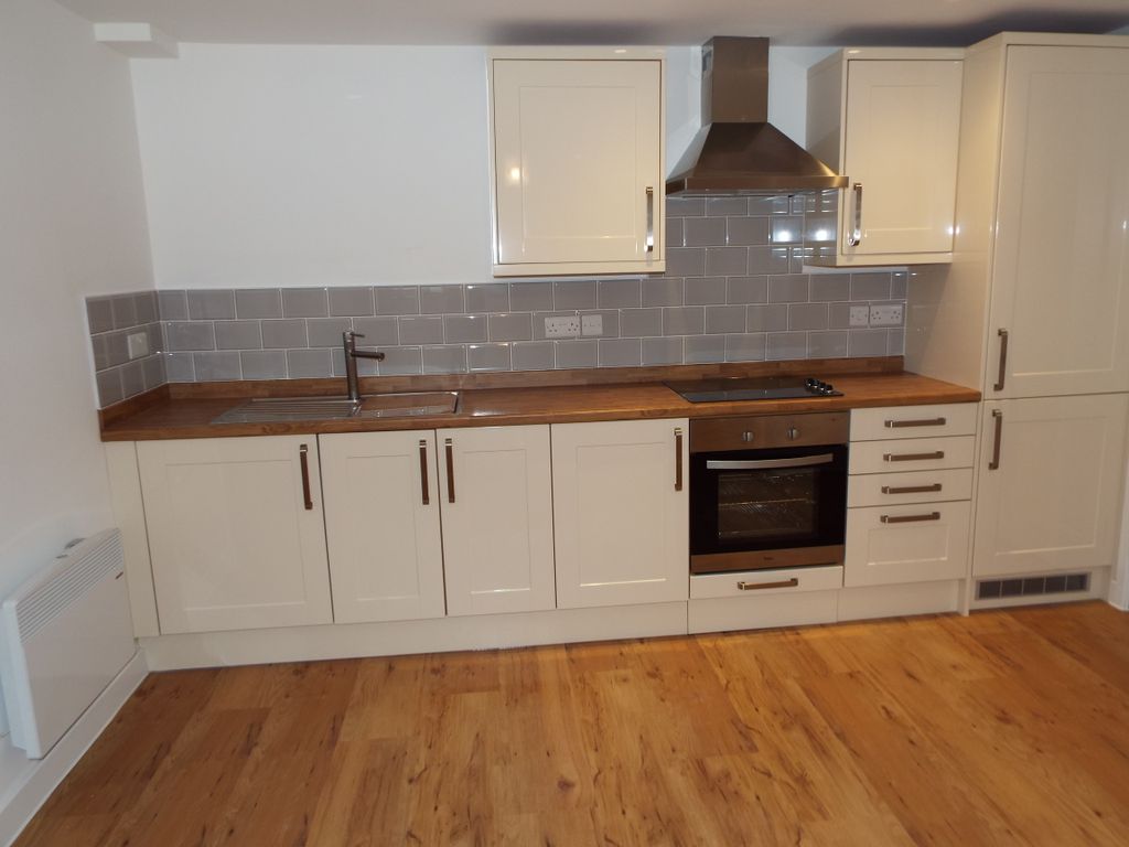 Property photo 2 of 6