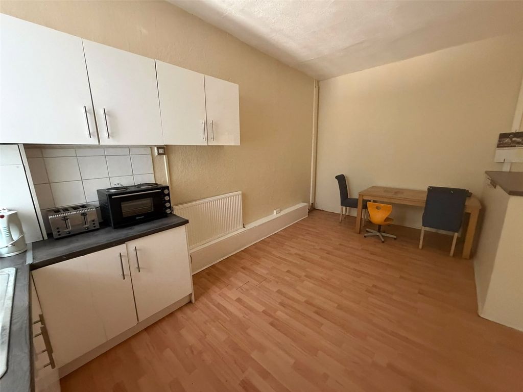 Property photo 2 of 10 Picture No. 02