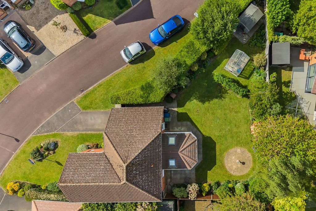 Property photo 2 of 16