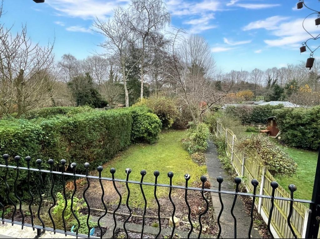 Property photo 2 of 14 Garden