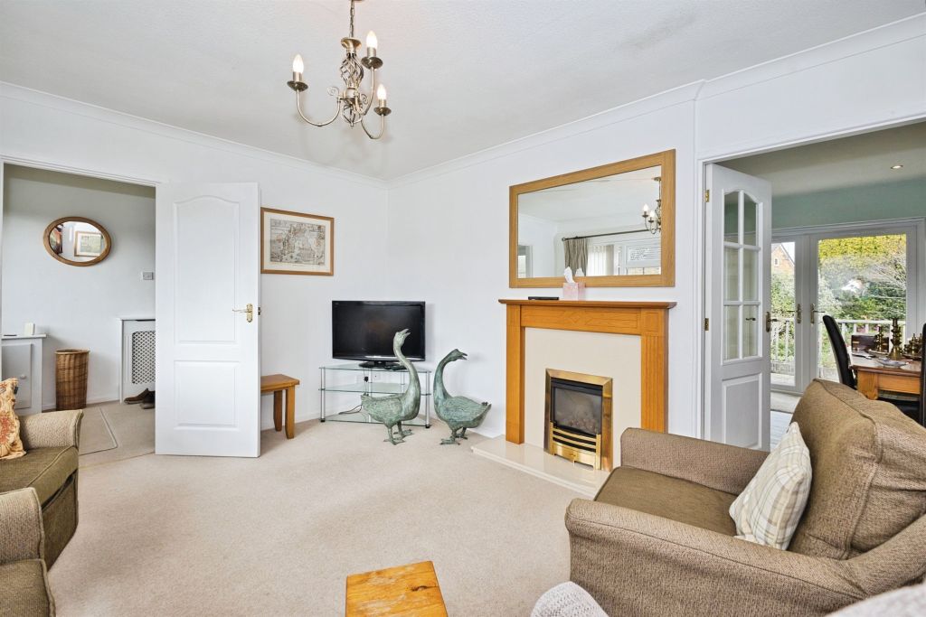 Property photo 3 of 17