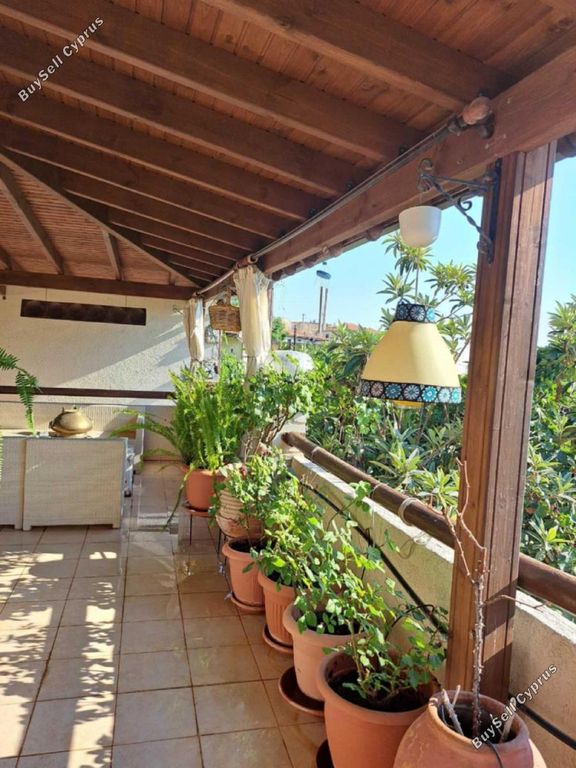 Property photo 3 of 32