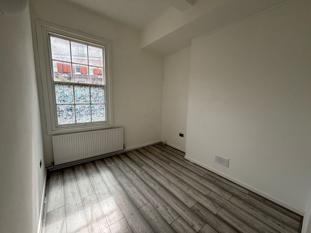 Property photo 2 of 6 Image