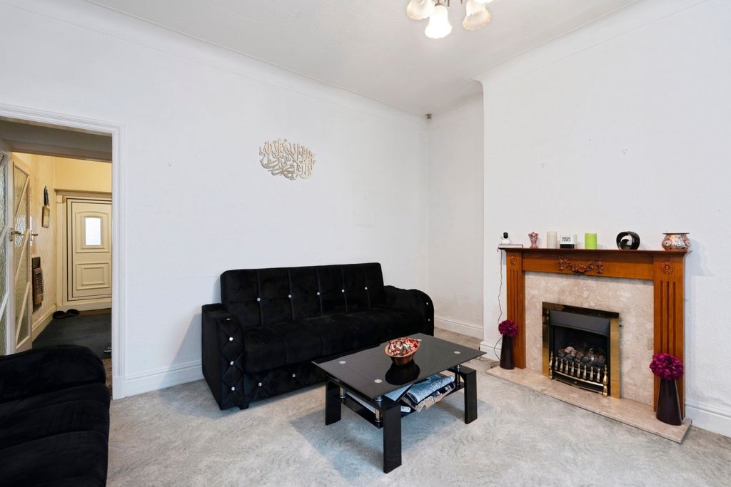 Property photo 2 of 11 Image 1