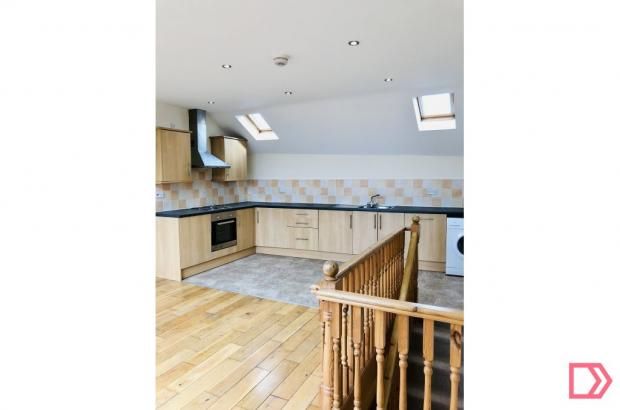 Property photo 3 of 10 93831C5F-4613-4726-A