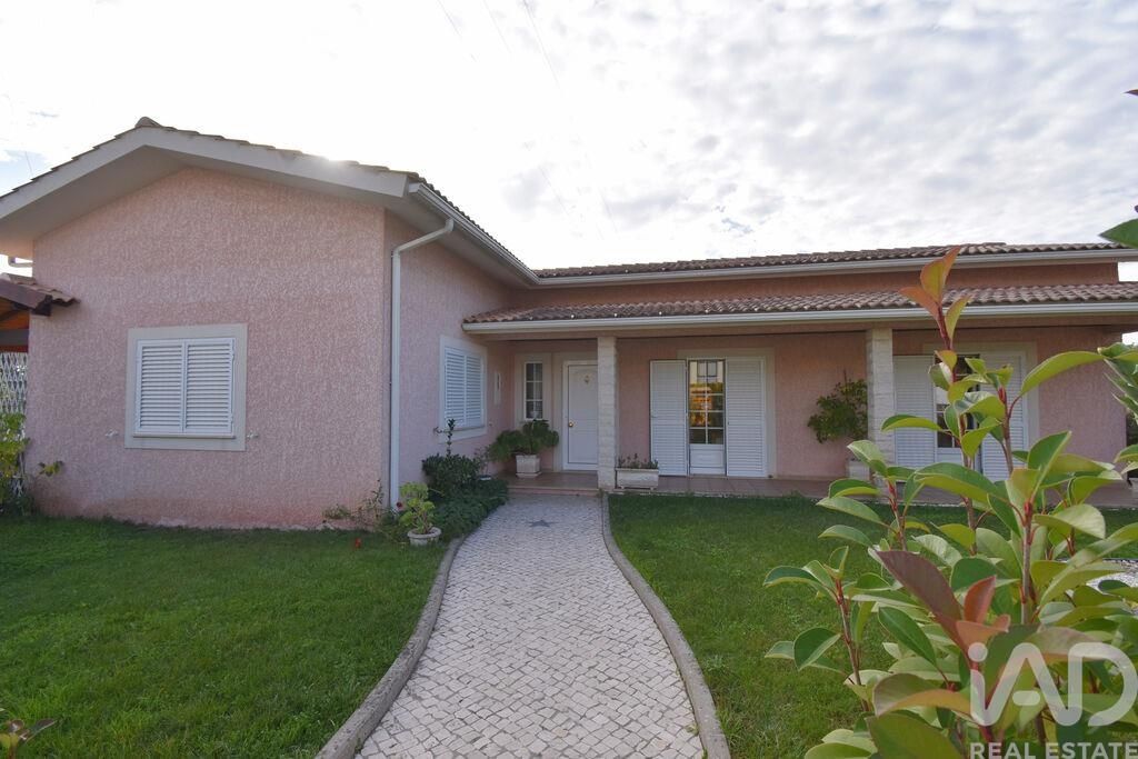 Property photo 1 of 29