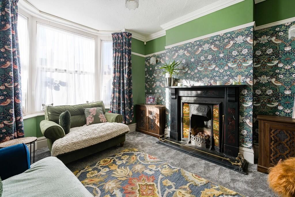Property photo 2 of 21