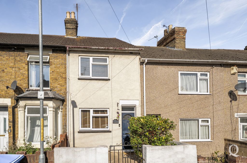 Property photo 1 of 21 2F24232F-B1B6-47F...