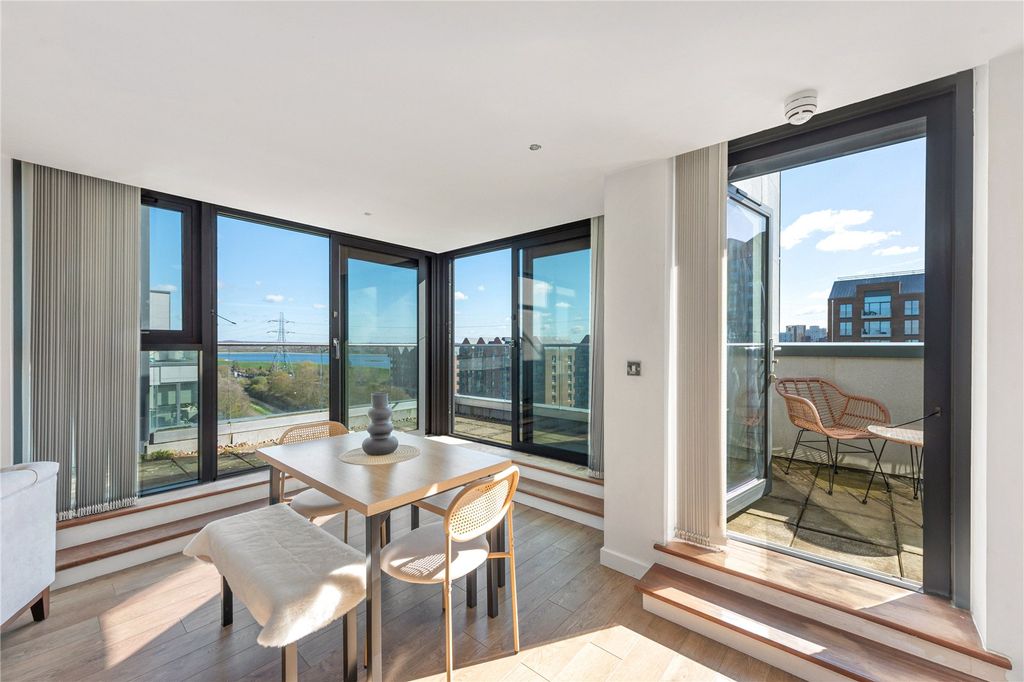 Property photo 1 of 41 Picture No. 48