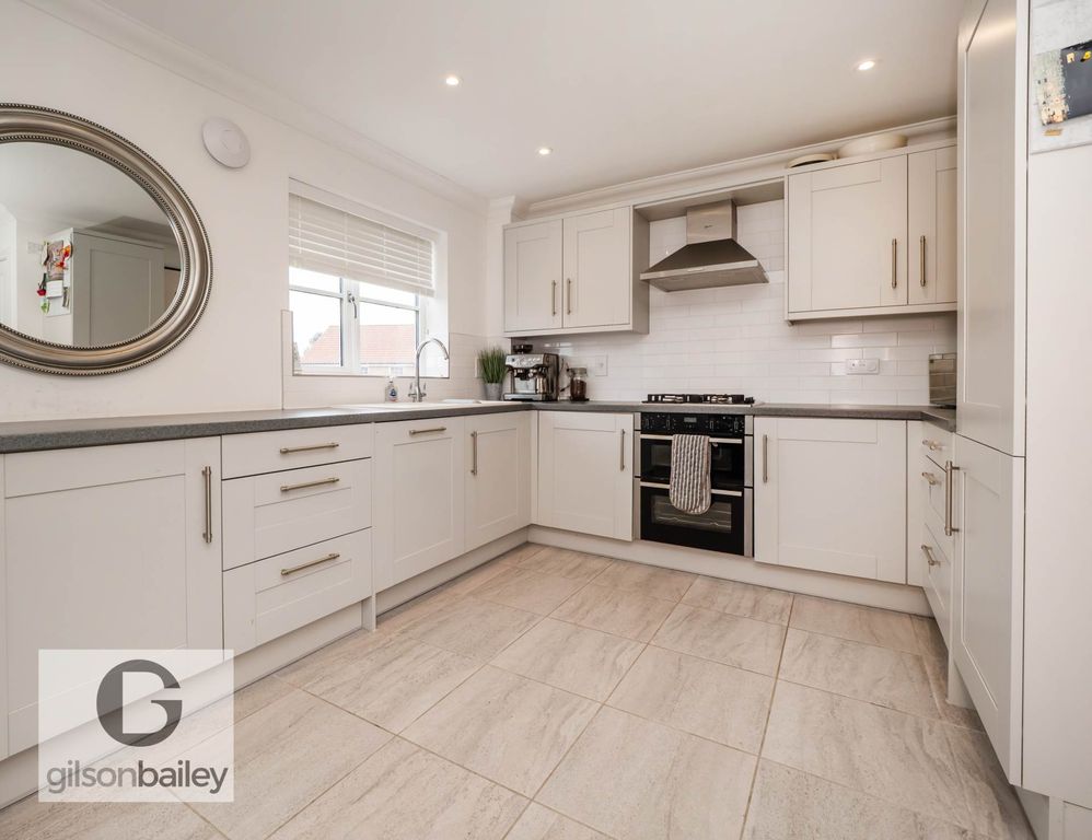 Property photo 2 of 26