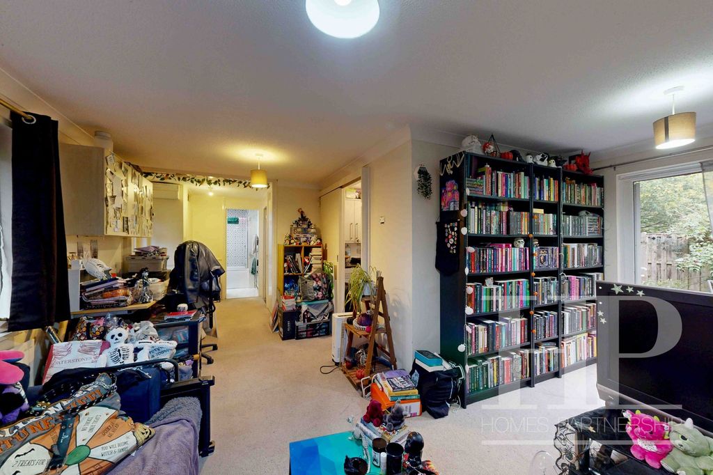 Property photo 3 of 10