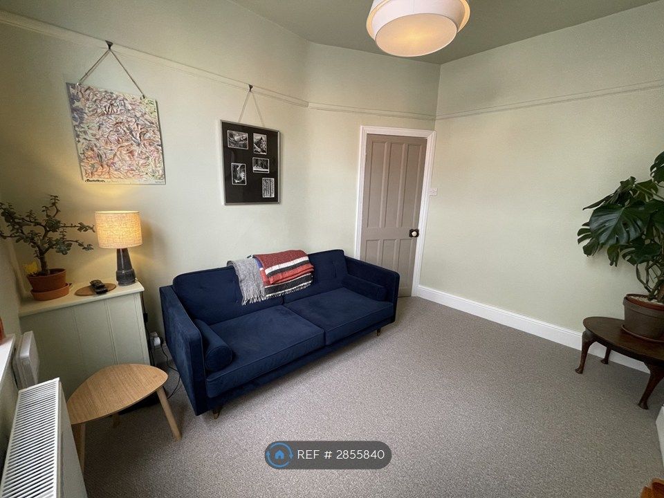 Property photo 2 of 15 Living Room