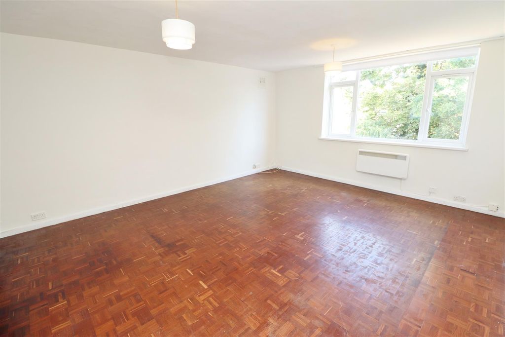 Property photo 2 of 13 Img_2596.Jpg