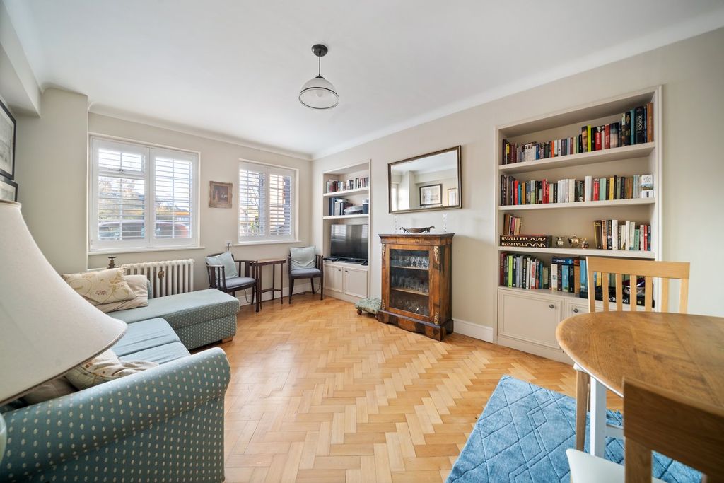 Property photo 1 of 8