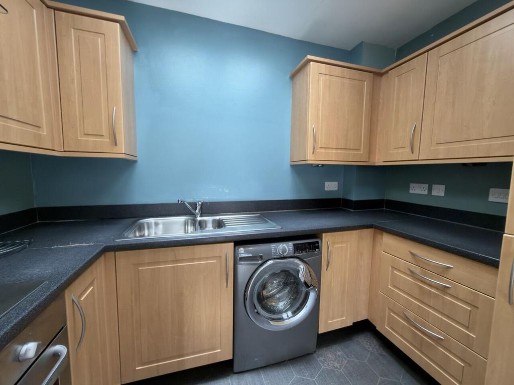 Property photo 2 of 20 Kitchen