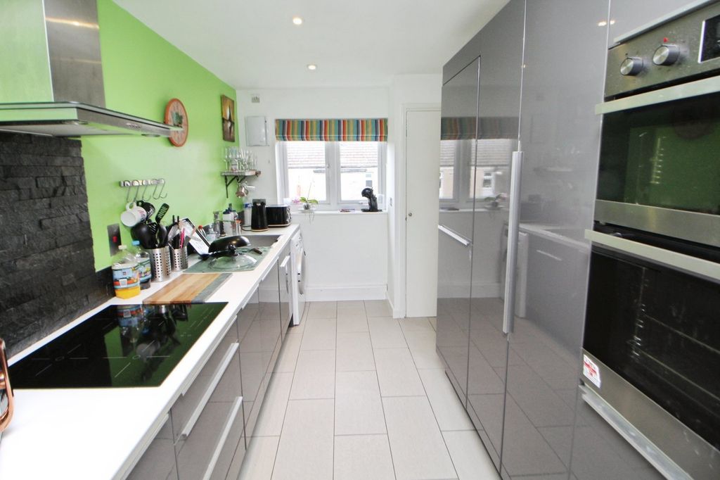 Property photo 2 of 9 Picture No. 06