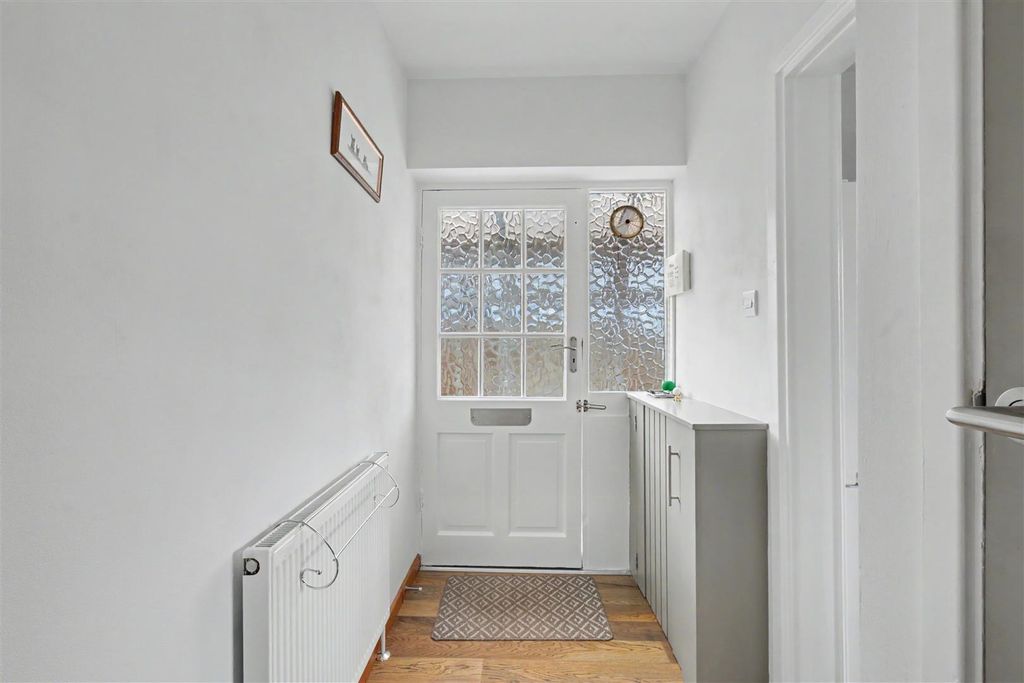 Property photo 3 of 18 Entrance_1.Jpeg