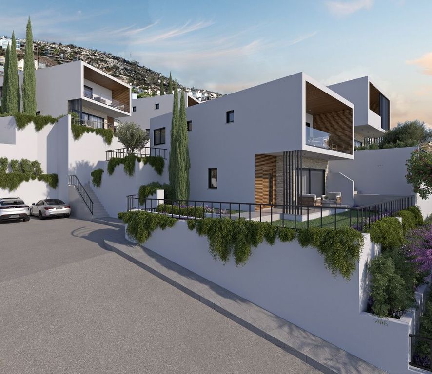 Property photo 3 of 9