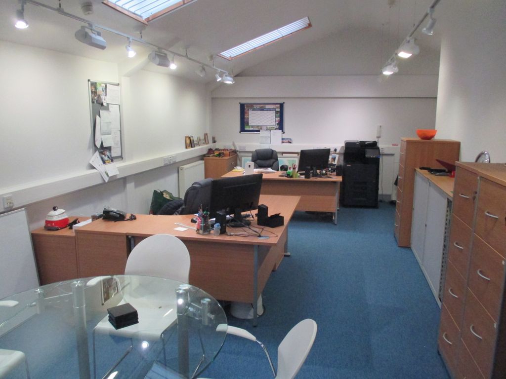 Property photo 2 of 4