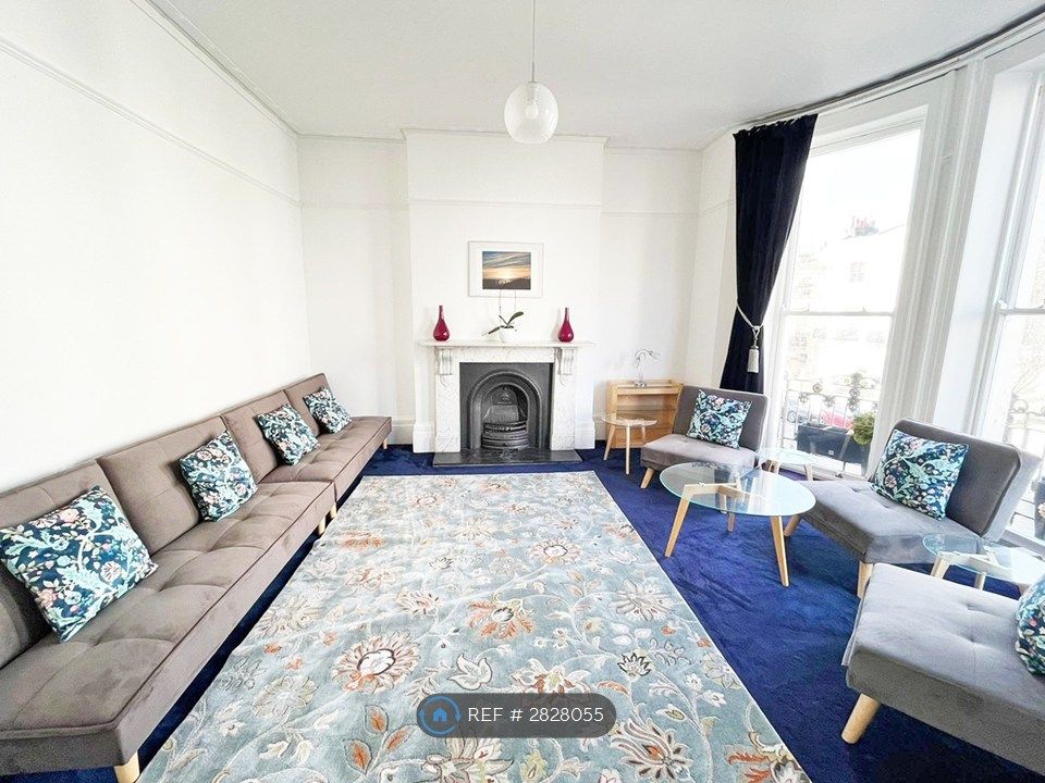 Property photo 2 of 30 Drawing Room With Oblique Sea Views, Seats 9-12