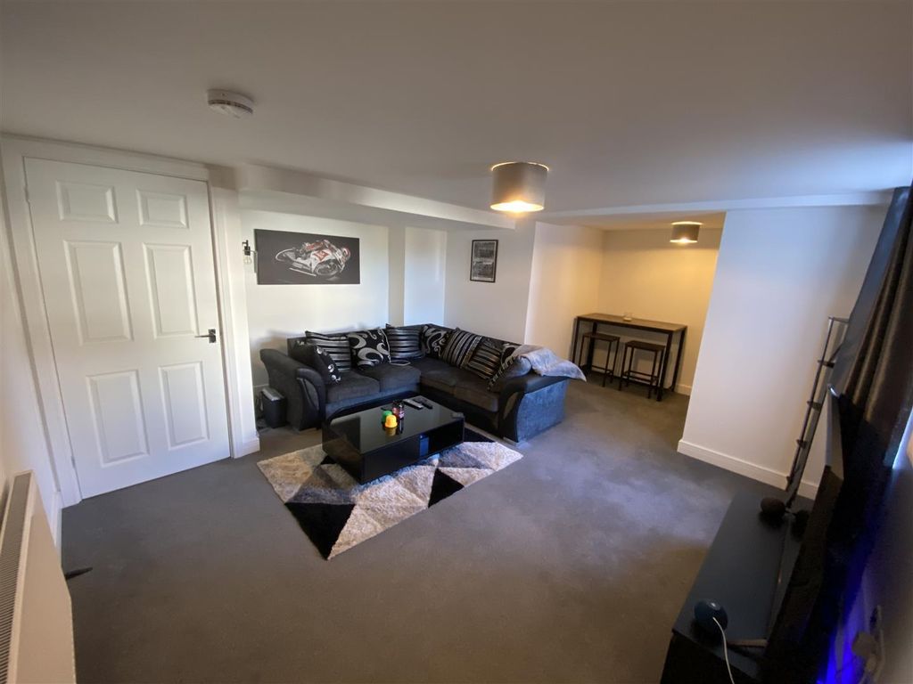 Property photo 2 of 6 Mle1D69Yh0Ofyjoxvboanw.Jpg