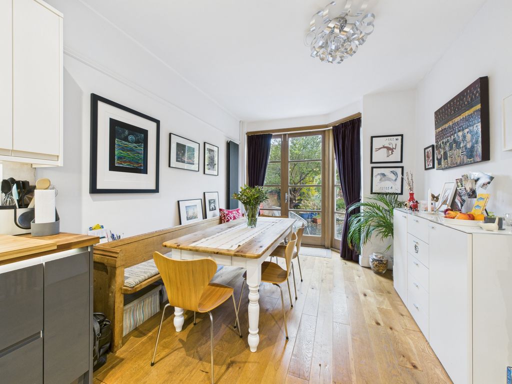 Property photo 3 of 17 Kitchen/Diner