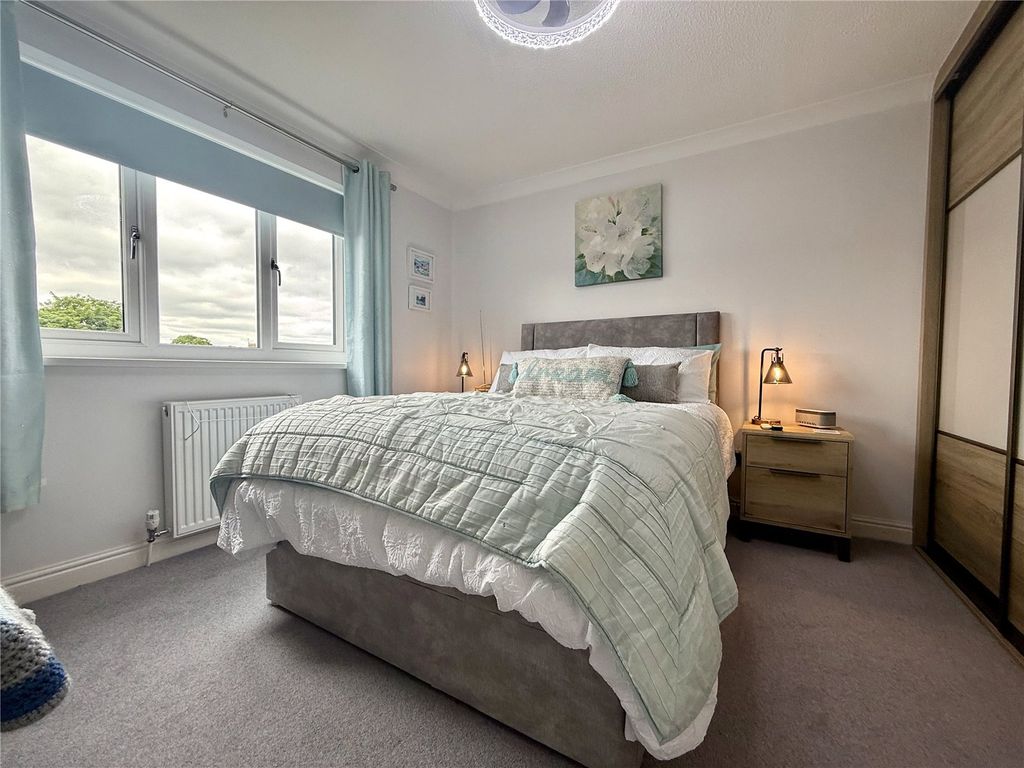 Additional image 9 of 2 bed flat for saleAlexandra Court, Bridlington, East Riding Of Yorkshire YO15
