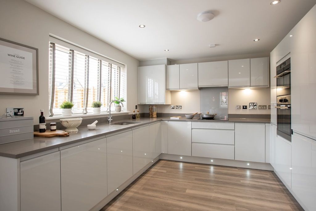 Property photo 3 of 13 A Range Of Modern Kitchen Designs To Choose From