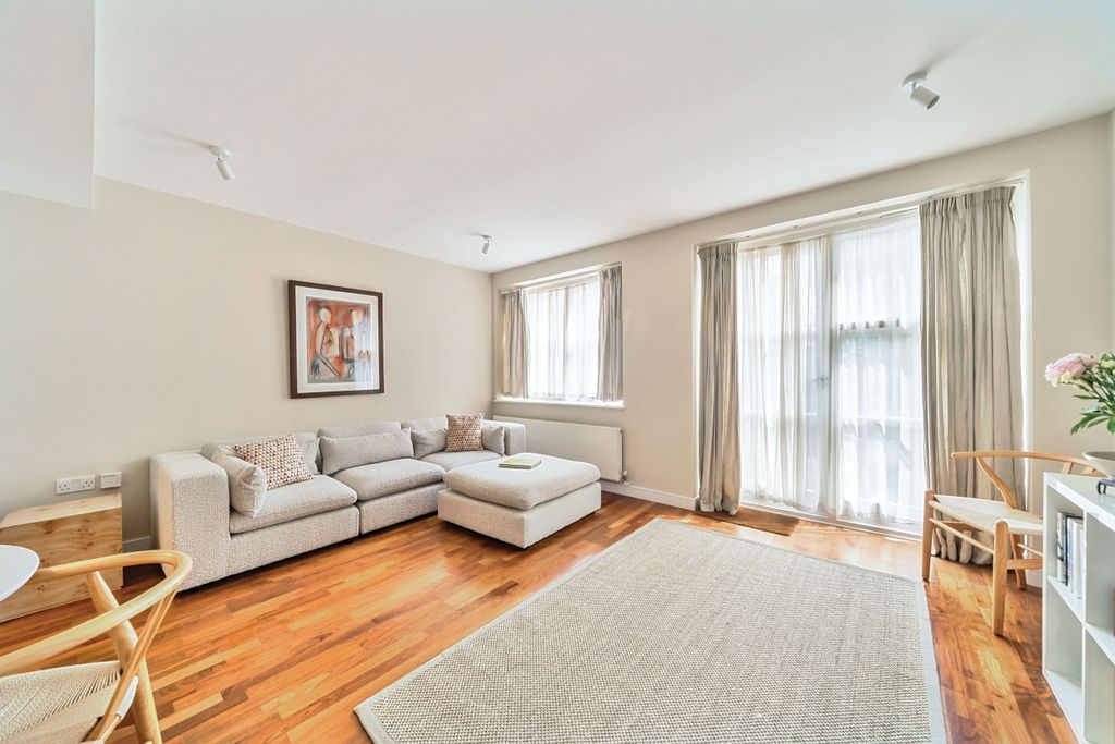 Property photo 1 of 12 Lefkonico House