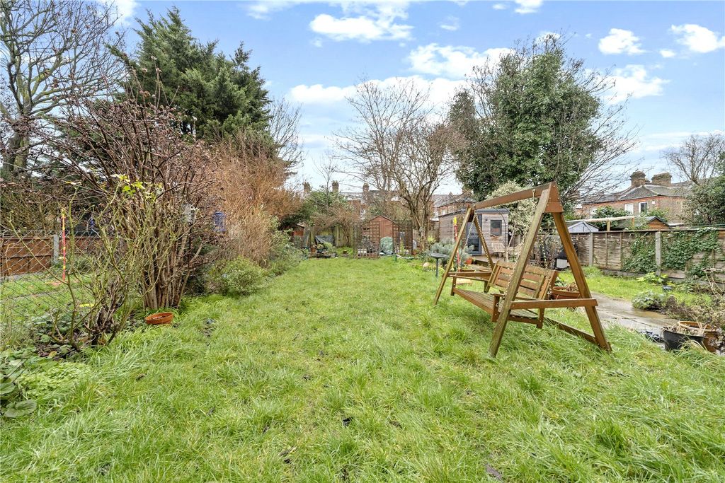 Property photo 3 of 16 Picture No. 24