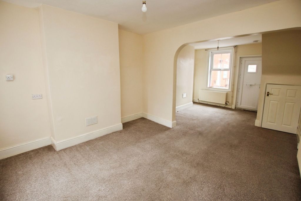 Property photo 3 of 8 5035342