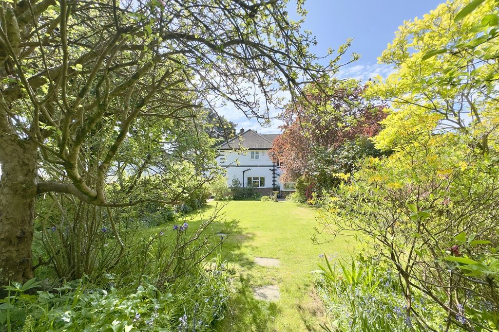 Property photo 3 of 21