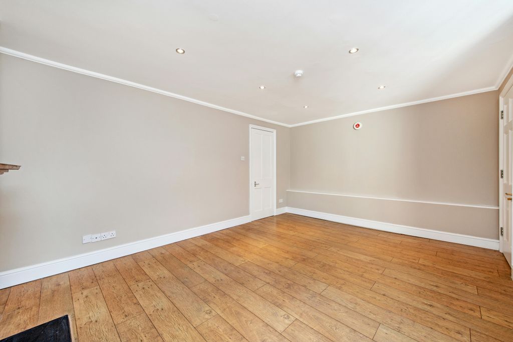 Property photo 2 of 12 Reception Room