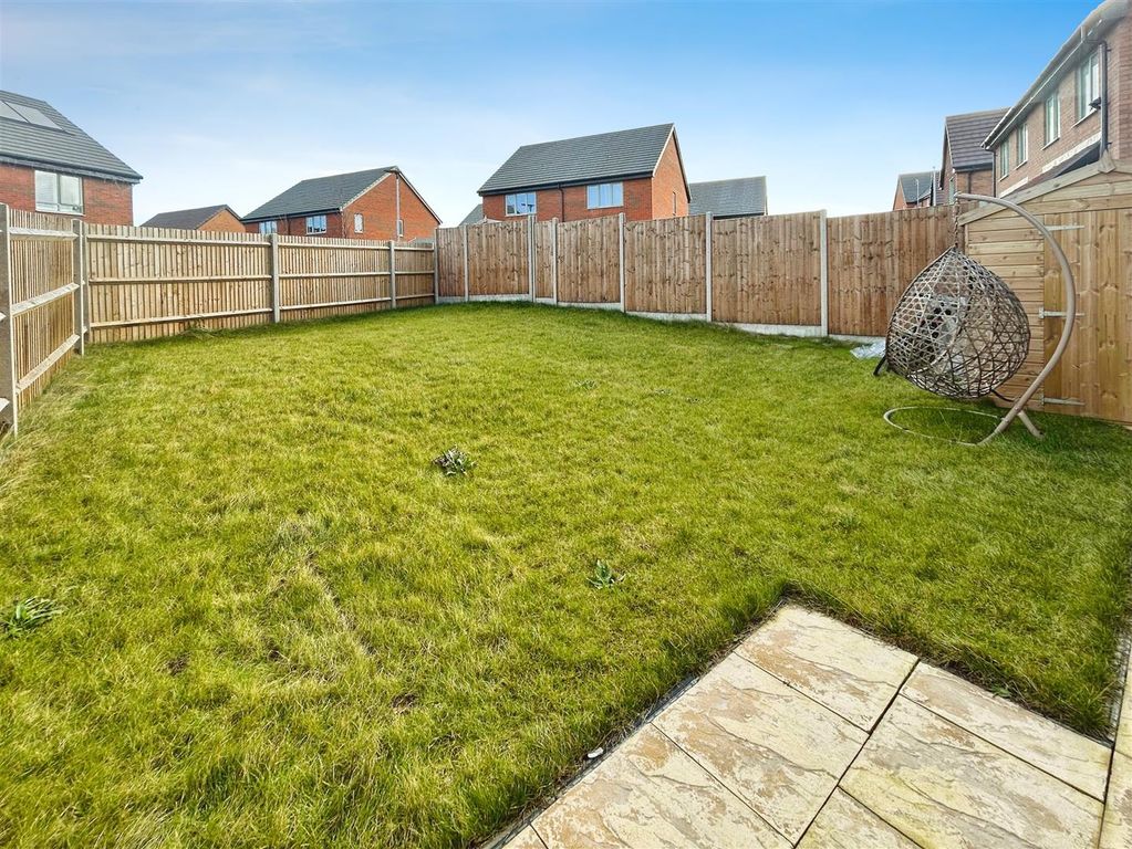 Property photo 2 of 14