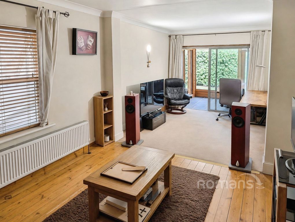 Property photo 3 of 15 Pbox-Img.Jpg