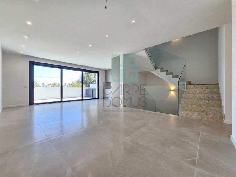 Property photo 2 of 69