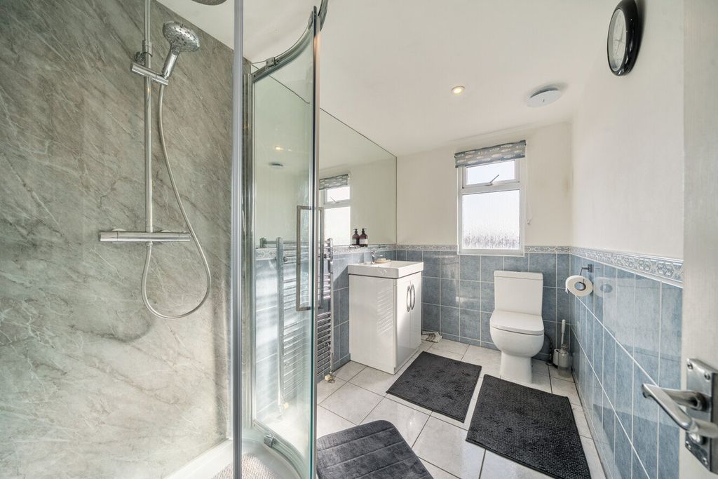 Property photo 3 of 19 Picture 3