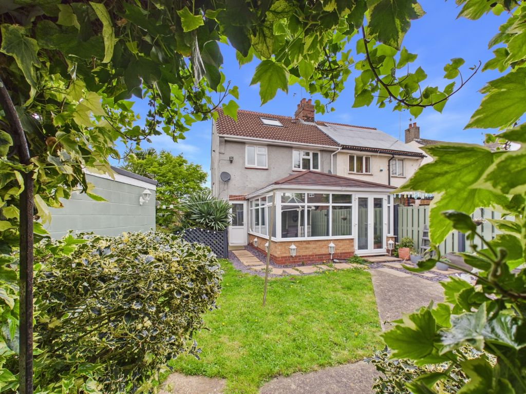 Property photo 2 of 17 5069093