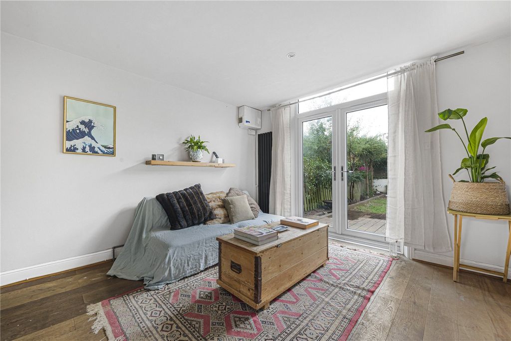 Property photo 3 of 14 Picture No. 34