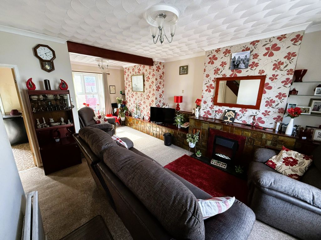 Property photo 2 of 13