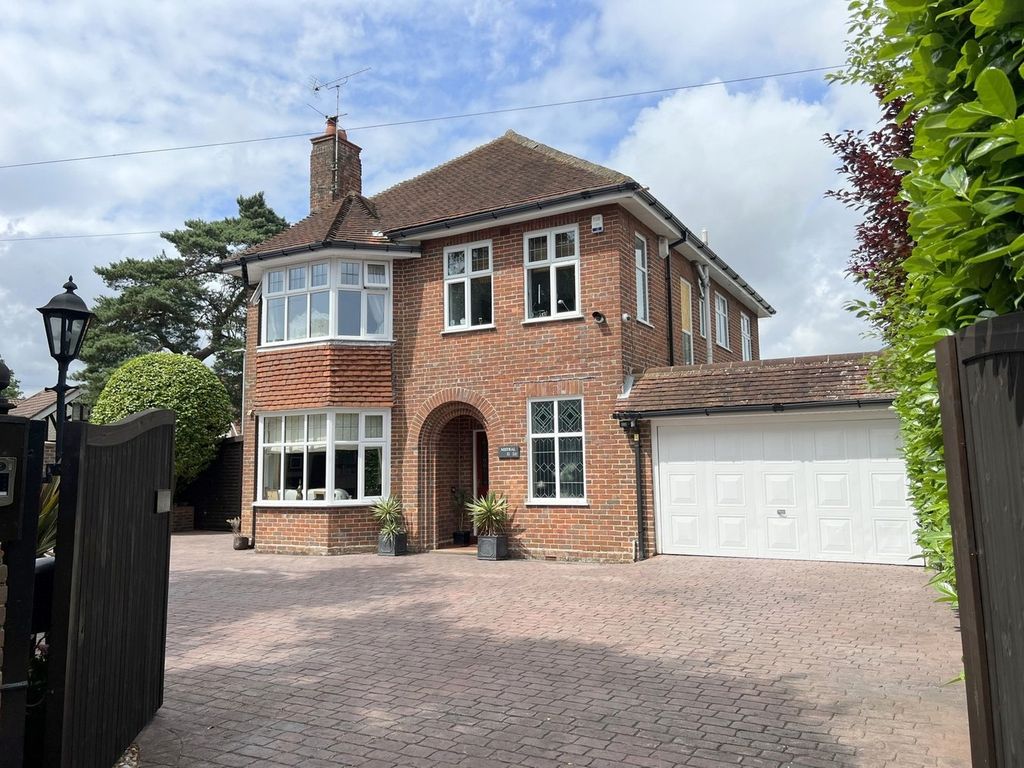 Property photo 2 of 38