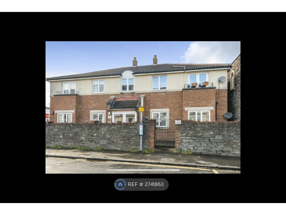 Property photo 2 of 11