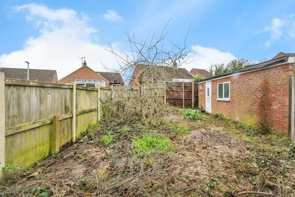 Property photo 2 of 17