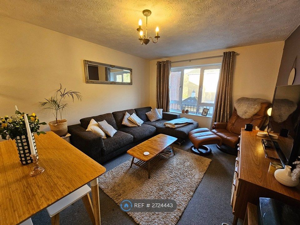 Property photo 2 of 5