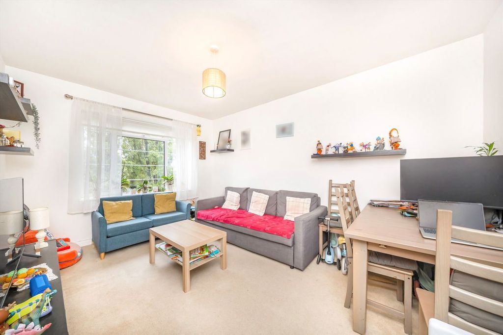 Property photo 2 of 3