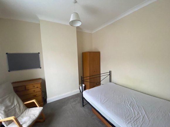 Property photo 3 of 10 O_1Esfosvv0i5c2Qc1Jf57Cn1Uae1E.Jpg