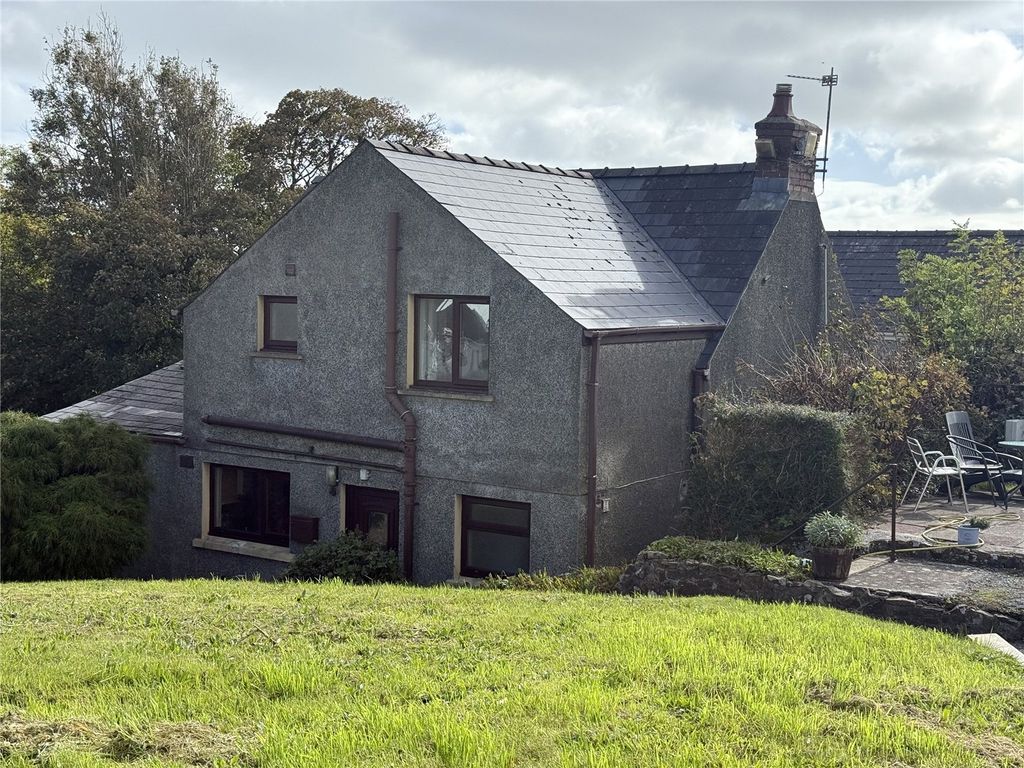 Property photo 2 of 21 Picture No. 20